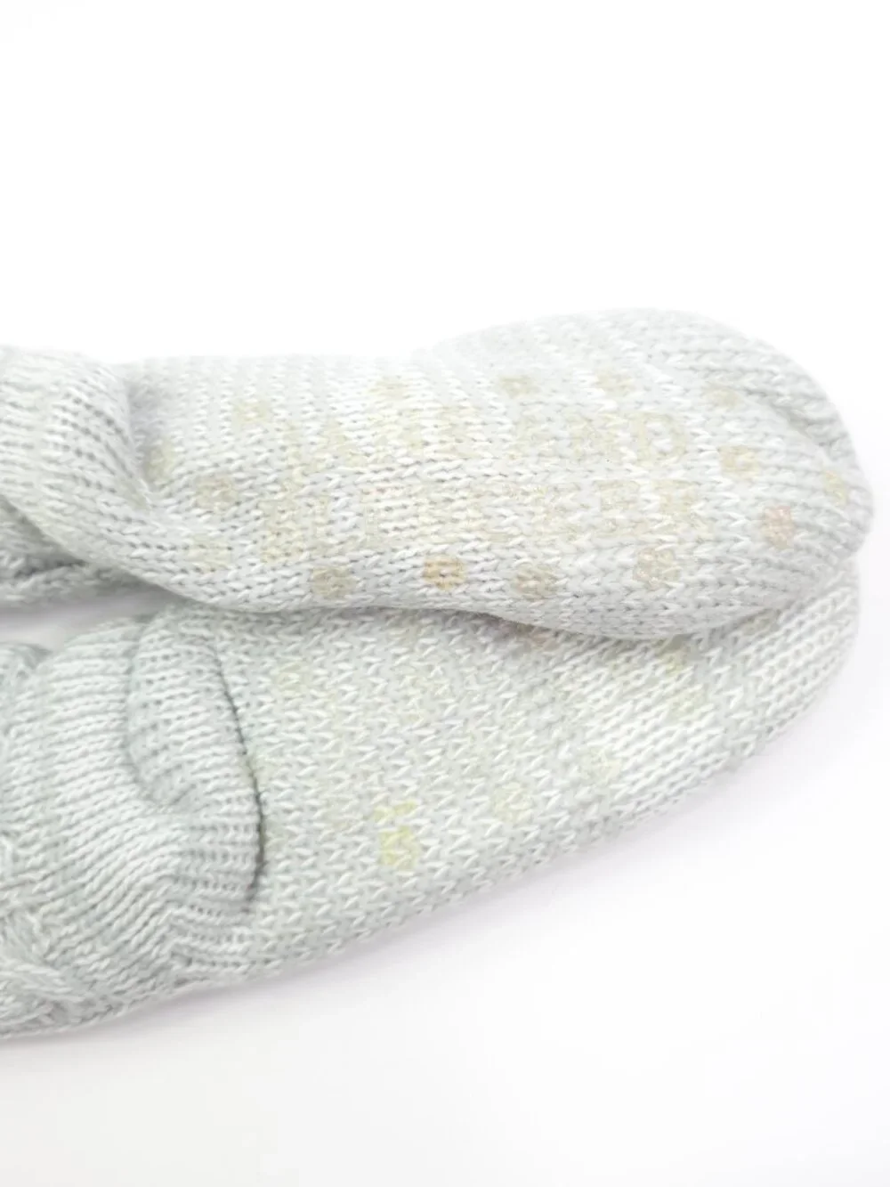 Jane And Bleecker Women's Gray Kitty Cable Knit Plushfill Lined Slipper Socks